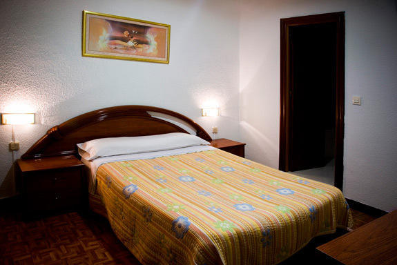 Hostal Temino Бургос Номер фото